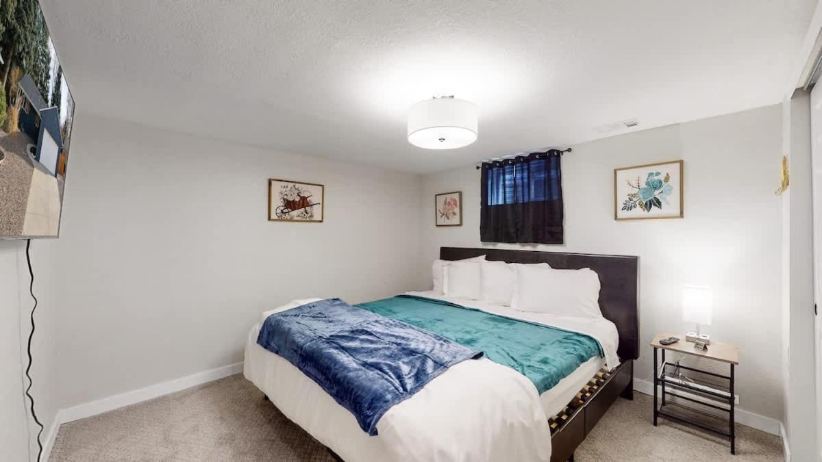 Holiday home Spacious Family Retreat In