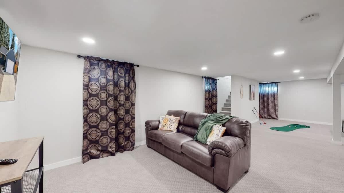Holiday home Spacious Family Retreat In