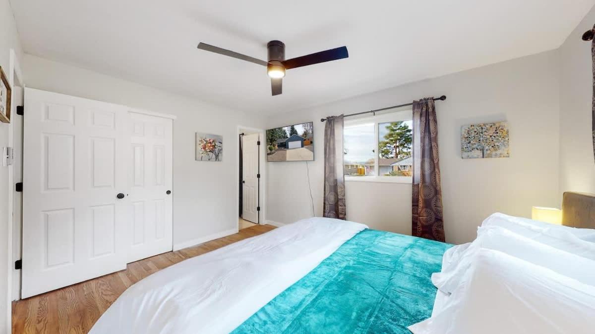 Spacious Family Retreat In * Denver